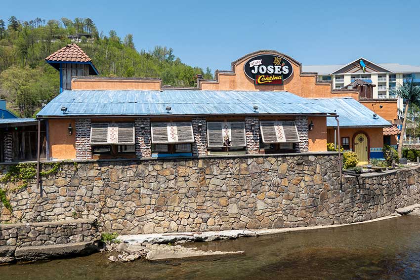 Explore-Gatlinburg - Places to eat