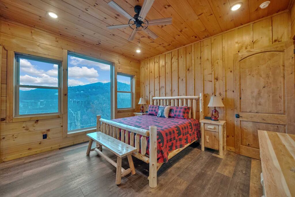 top-floor-guest-bedroom